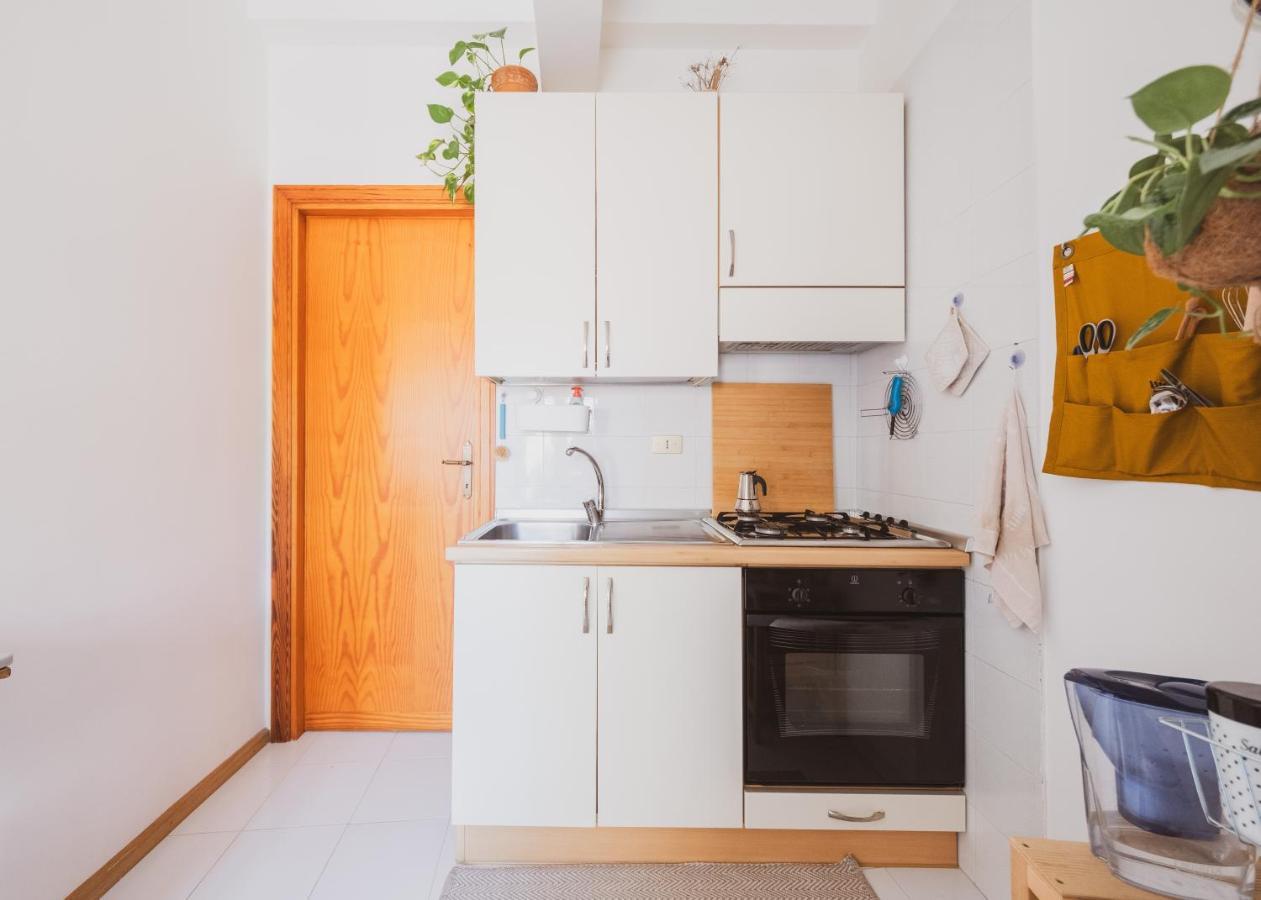 Love Tree Apartment กาญารี ภายนอก รูปภาพ